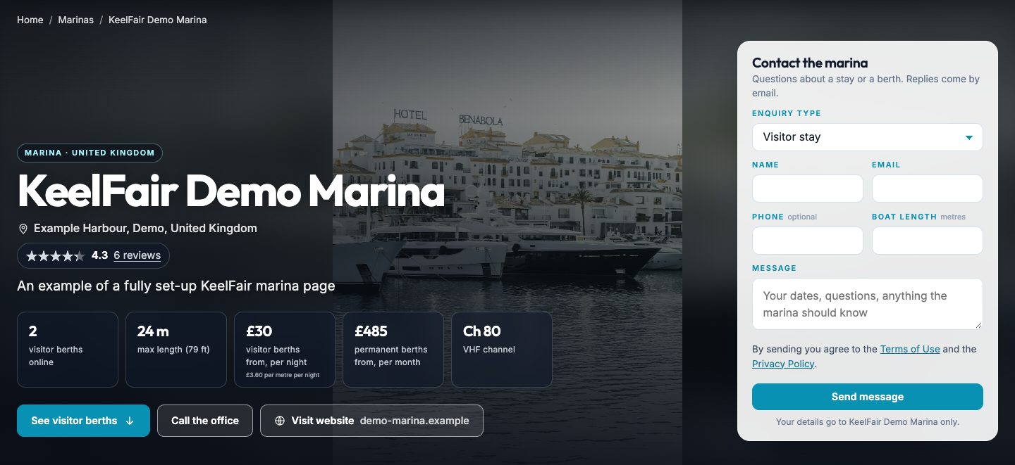 Screenshot: intestazione del porto demo con foto, dati chiave e modulo di contatto